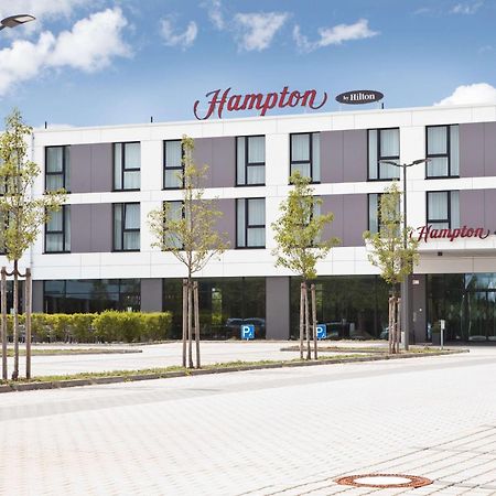 Hampton By Hilton Munich Airport South Hotell Hallbergmoos Eksteriør bilde